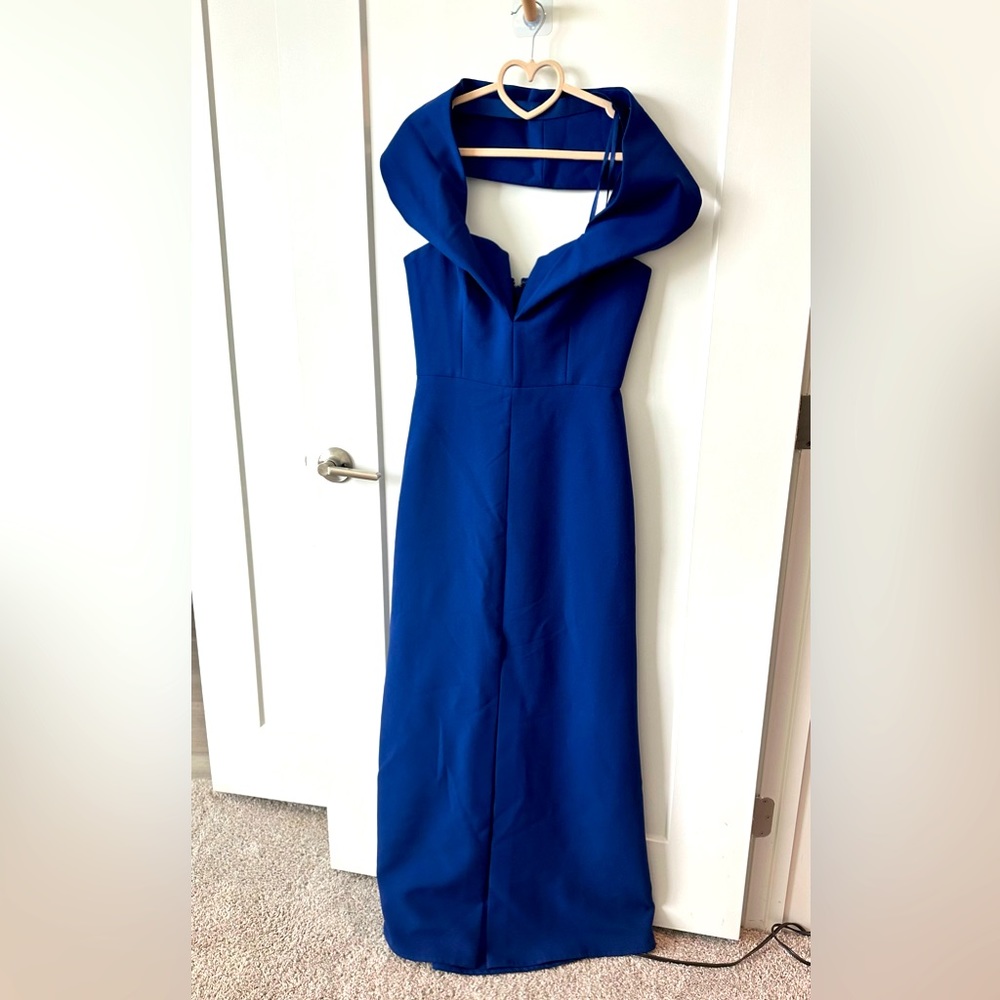 BCBG Maxazria Evening Dress Color Blue Size: 8